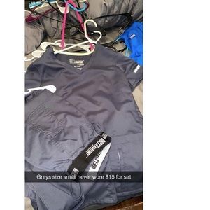 Greys Anatomy size small scrub set. Never worn